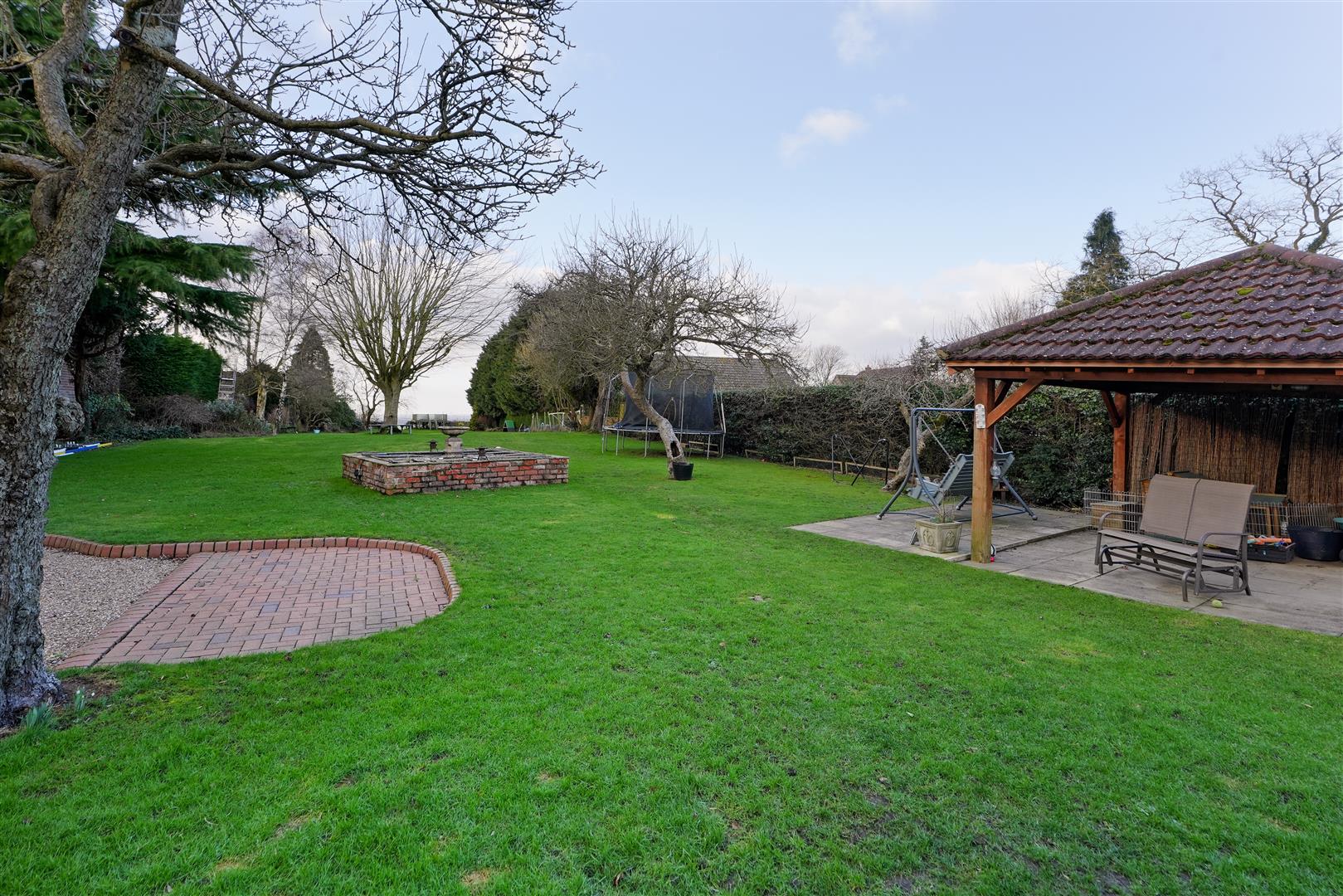 House for Sale High Street, BurtonUponStather